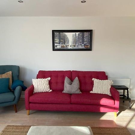 The Penthouse, Winchester Bagian luar foto