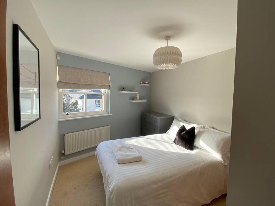 The Penthouse, Winchester Bagian luar foto